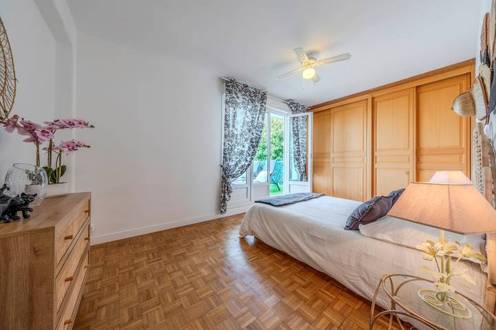 Ganze Wohnung, Ferienwohnung für 6 Personen mit Balkon in Brest, Brest und Umgebung