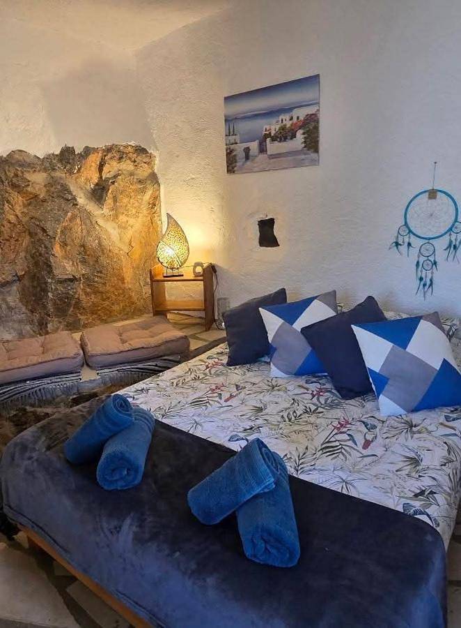 Maison d’hôte pour 2 personnes, avec jacuzzi ainsi que piscine et balcon à Agios Nikolaos - 2