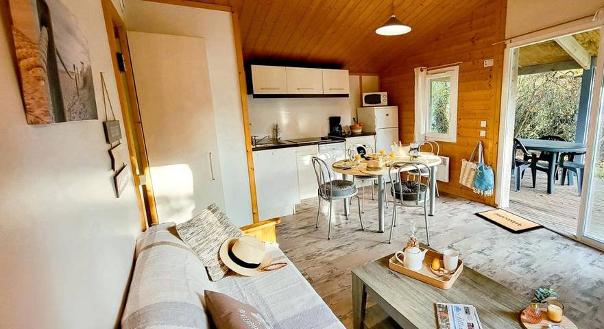 Parc de vacances pour 2 personnes, avec jardin et piscine, animaux acceptés en Charente-Maritime - 3