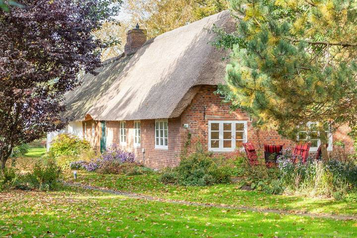 Ferienhaus für 3 Personen, mit Terrasse und Garten in Südtondern