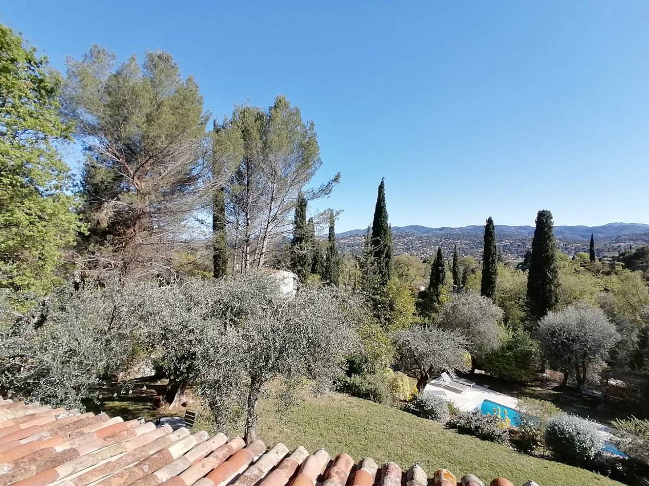 La Perasceda - Fraîcheur de l'Herbier in Spéracèdes, Côte méditerranéenne (France)