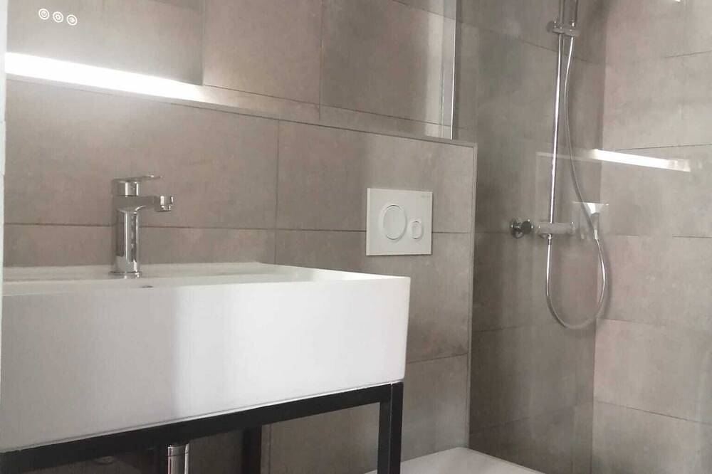 Apartamento entero, Fabulous 1-bedroom studio in La Charité-sur-Loire in La Charité-sur-Loire, Valle del Loira