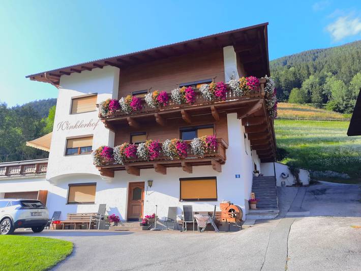 Ferienwohnung für 8 Personen, mit Balkon und Garten sowie Ausblick