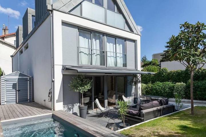 Chalet para 6 personas, con jardín y piscina - 1