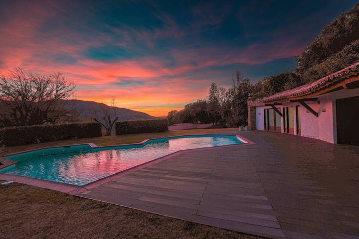 Chalet para 14 personas, con jardín, Se admiten mascotas en Cataluña - 2