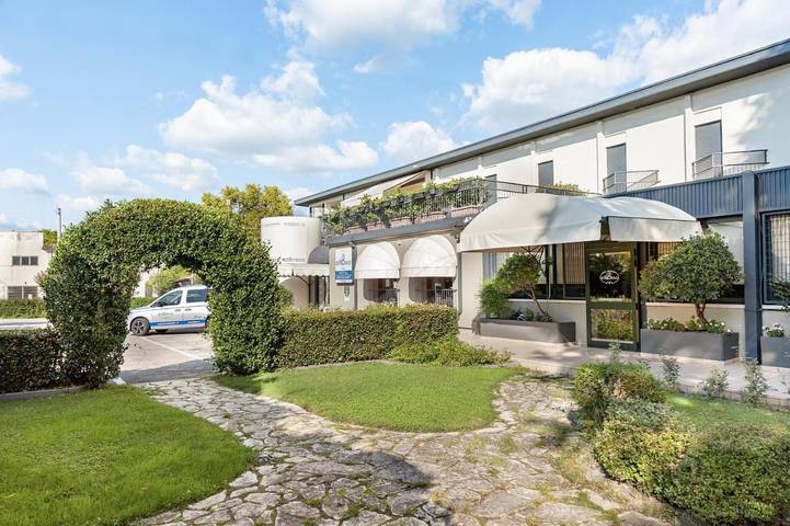 Appartamento per 4 persone, con Terrazza e Giardino nonché Panorama a Roncade