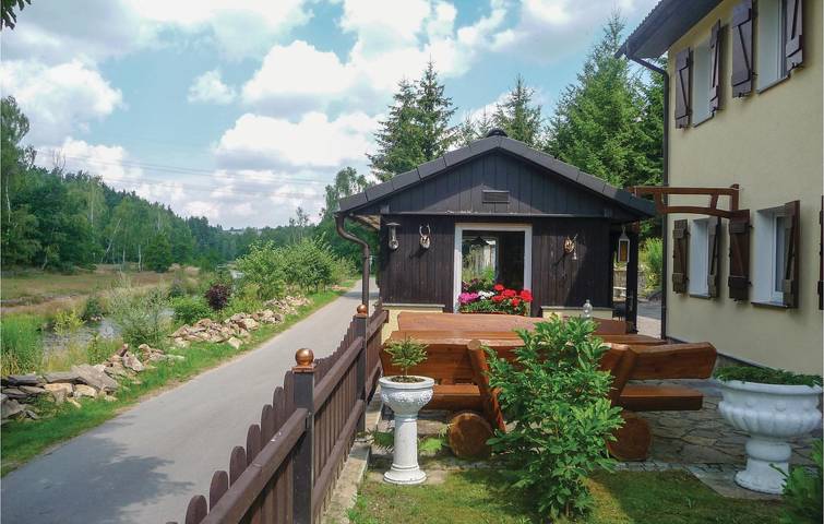 Ganze Ferienwohnung, Rückzugsort am Fluss mit Angeln, Terrasse und Parkplatz - 100m zur Freiberger Mulde in Freiberg, Chemnitz und Umgebung