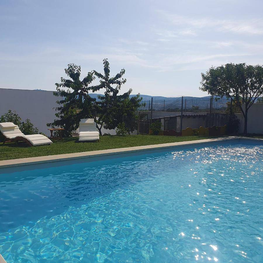 Casa das Lagoas com piscina aquecida exclusiva in Montesinho
