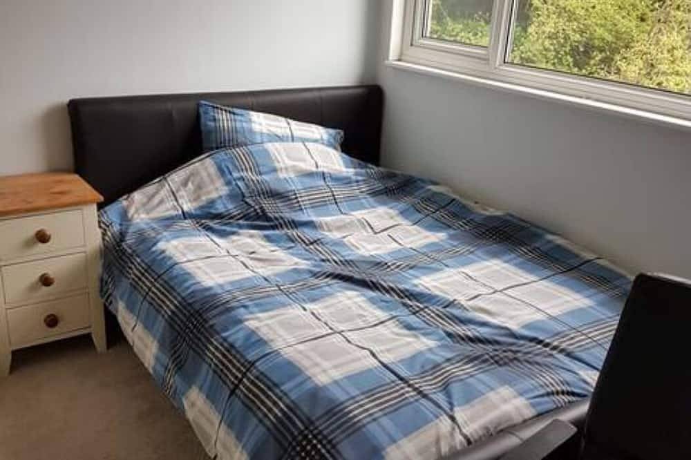 Spacious 3 bedroom House beside Stansted in Bishop's Stortford, Hertfordshire