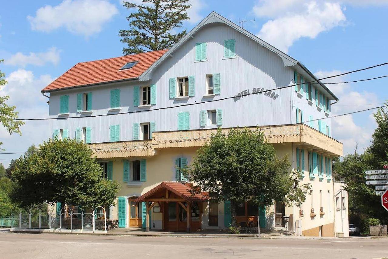 Hôtel Restaurant des Lacs in Chaux-des-Crotenay, Parc naturel régional du Haut-Jura