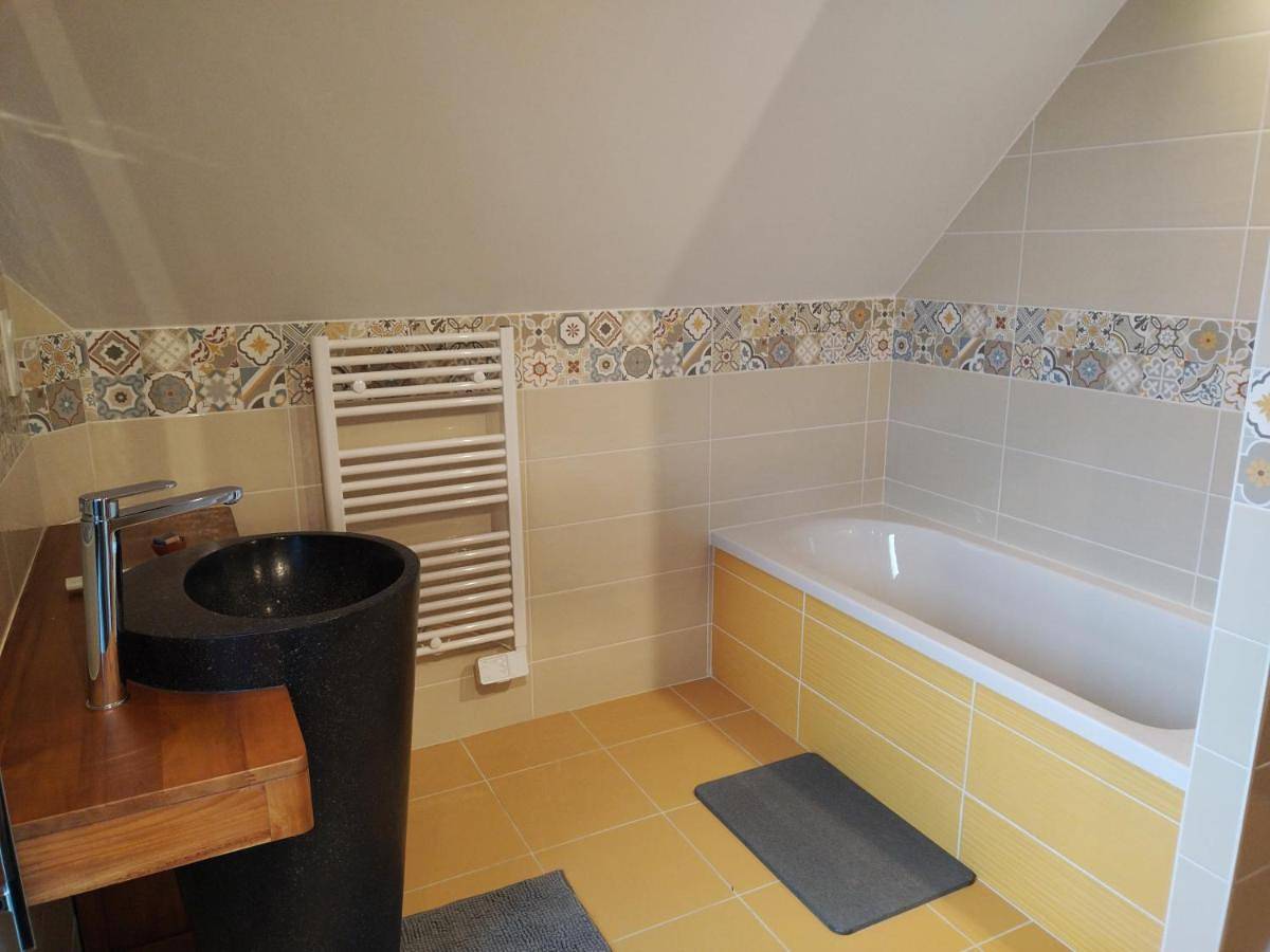 Appartement de vacances entier, Chambre chez l'habitant in Lancieux, Région de Dinan