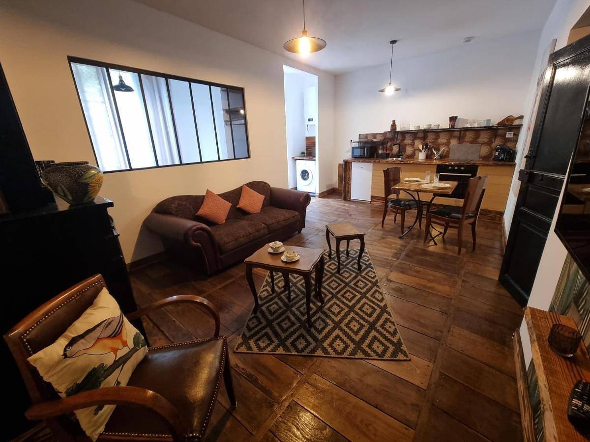 Appartement entier, Prestigieuse Résidence St Marie - N 22 in Bellac, Région de Bellac