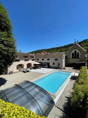 Gîte pour 10 personnes, avec jardin et piscine à Auxey-Duresses