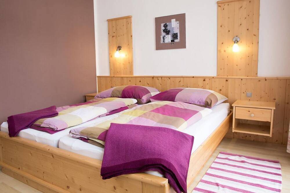 Doppelzimmer mit Dusche, Wc - Pension Paulitsch in St. Lambrecht, Murau (Kreischberg)