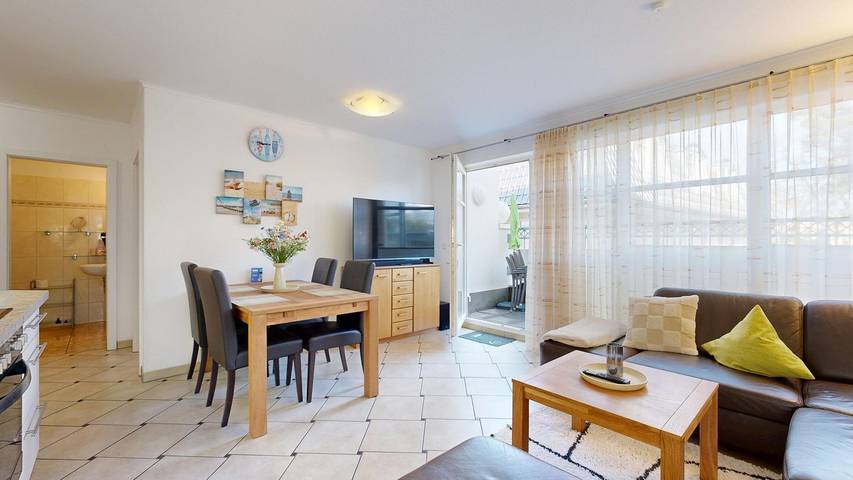 Ganze Wohnung, 3-Zimmer-Wohnung, 2 Schlafzimmern und Sauna im Haus, Tiefgarage, Fahrstuhl in Ostseebad Binz, Binz