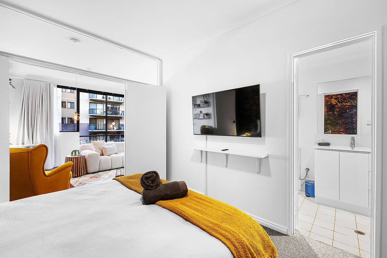 Entire apartment, Bespoke East Perth - Sleeps 2 - Superior Wifi in East Perth, Perth