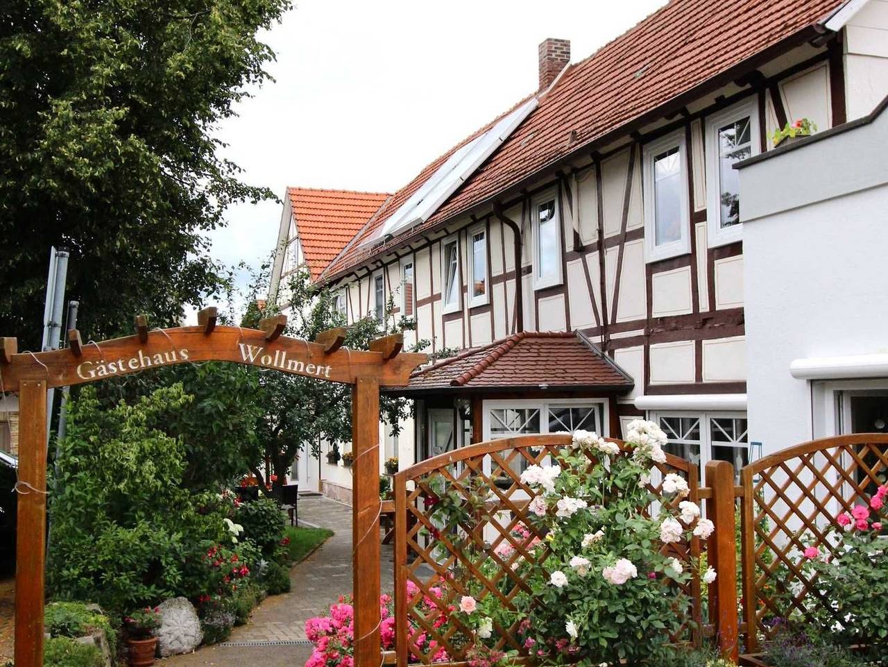 Ganze Ferienwohnung, Gästehaus Wollmert - Ferienappartement Nr. 1 in Reinhardshausen, Bad Wildungen