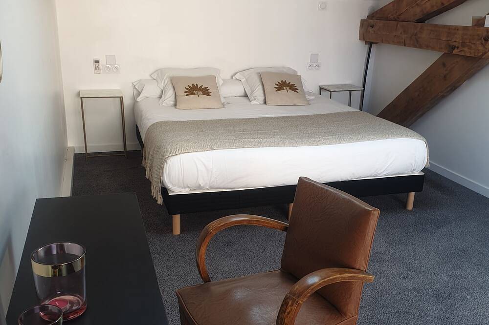 Ezz' Hotel in Canet-en-Roussillon, Côte d'Améthyste