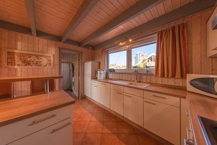 Ferienhaus für 8 Personen, mit Garten und Sauna sowie Terrasse und Seeblick, mit Haustier in Röbel-Müritz - 4