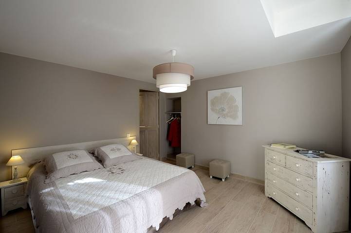 Gîte pour 12 personnes, avec jacuzzi et jardin à Vacqueyras - 3