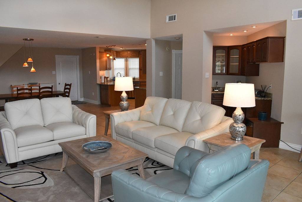 New Orleans Area Waterfront Home (Slv) Wunderschön eingerichtetes Sea la Vie in Eden Isle, Lake Pontchartrain