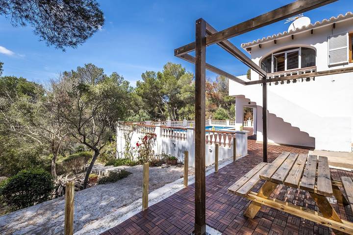 Location de vacances pour 8 personnes, avec jardin et balcon à Cala en Bosc - 2