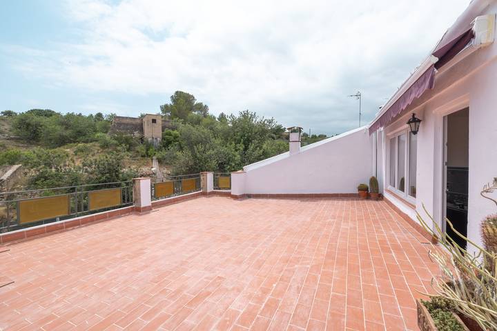 Apartamento de vacaciones para 5 personas, con balcón, Se admiten mascotas en Baix Ebre