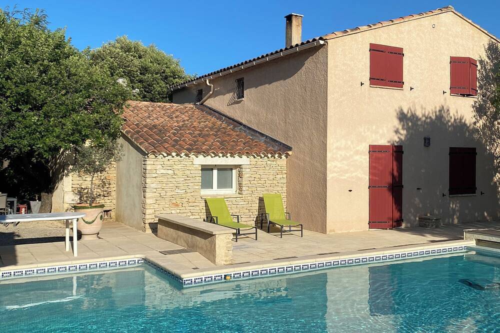La Bastide des Coutilles in Cabrières-d'Avignon, Parc naturel régional du Luberon