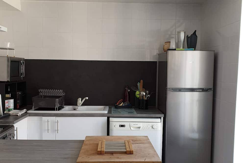 Apartamento entero, Duplex De 110 M2 Cerca De Muelle Y Tiendas, 8 personas in La Côte Vermeille, Port-Vendres