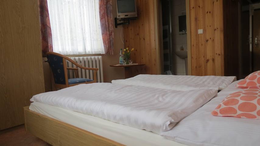 Pension für 2 Personen, mit Garten in Eibenstock - 4