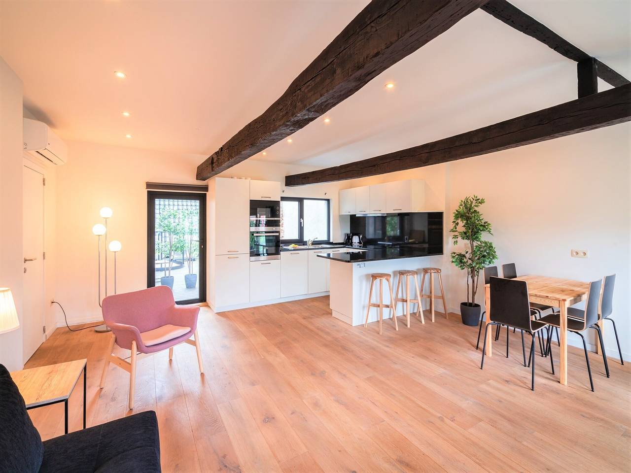 Ganze Wohnung, Geräumige Wohnung im Stadtzentrum von Antwerpen in Antwerpen, Antwerpen und Umgebung