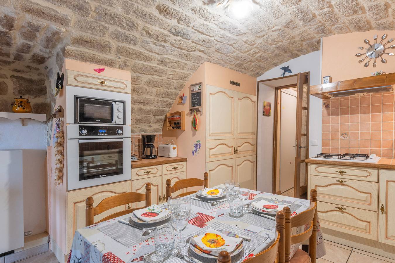 Entire apartment, Apartment 'Le Mas De La Blache' with Mountain View and Wi-Fi in Payzac (Ardèche), Parc naturel régional des Monts d'Ardèche