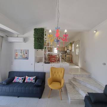 Ferienwohnung für 8 Personen, mit Garten und Ausblick in Faliraki