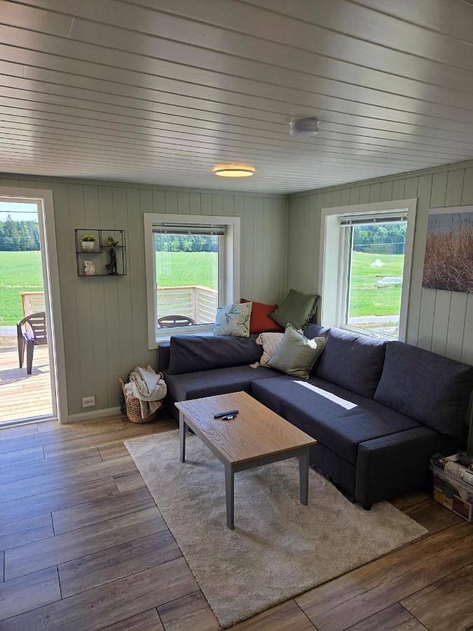 Ferienhaus für 4 Personen, mit Terrasse und Garten sowie Ausblick in Grimstad
