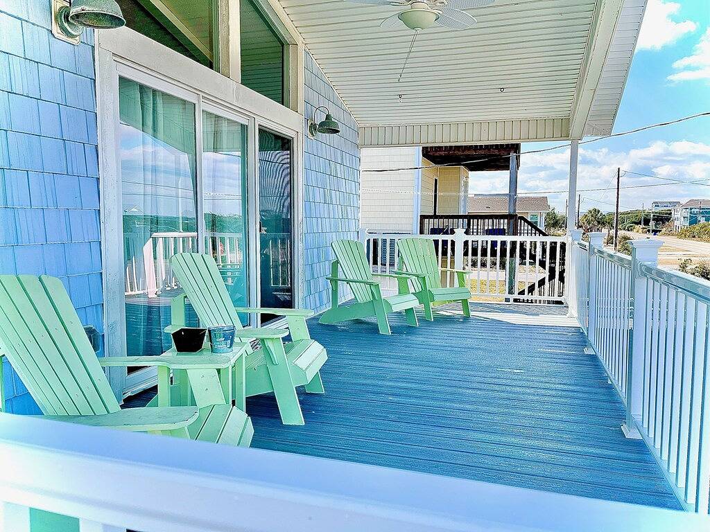 Pets Ok Beach Home+Short Walk Beach Access+Views!! Recent Updates & Upgrades in Surf City, Topsail Island