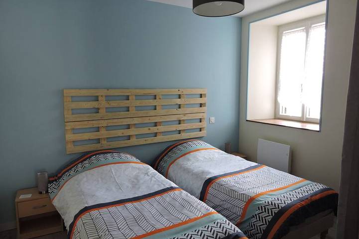 Location de vacances pour 8 personnes, avec jacuzzi et terrasse dans Meurville - 2