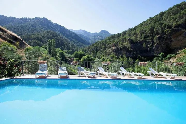 Casa rural para 8 personas, con jardín además de vistas y piscina - 1