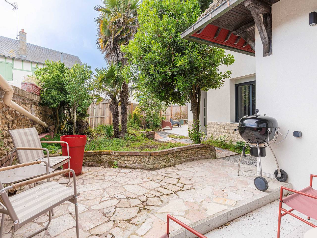 Ganze Wohnung, Charmantes Haus mit 5 Schlafzimmern und 10 Plätzen in Meeresnähe - Benerville in Benerville-sur-Mer, Lisieux und Umgebung