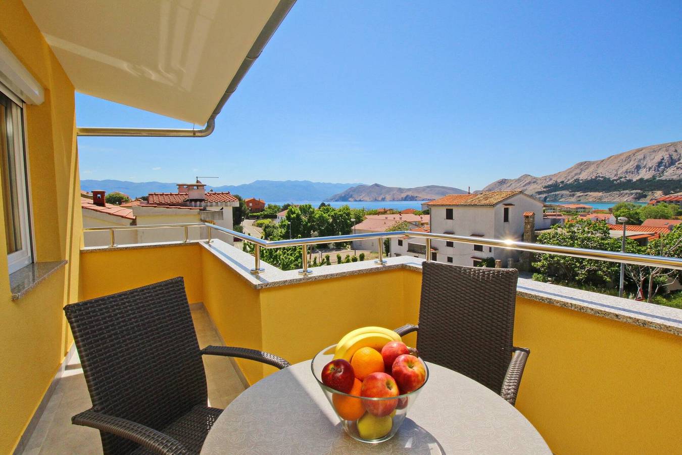 Hel leilighet, Charming Apartment Brnic No. 7 - with Balcony and Sea View in Baska, Krk