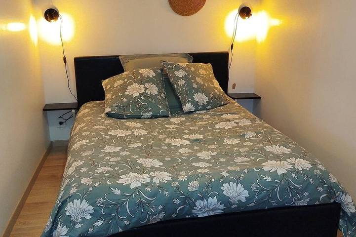 Gîte pour 4 personnes, avec terrasse, animaux acceptés à GY