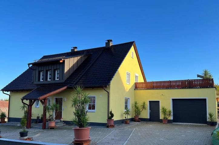Gîte pour 10 personnes, avec terrasse et vue à Waischenfeld