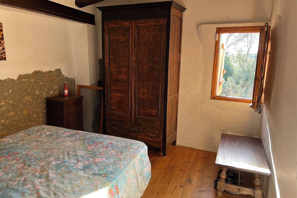 Peaceful and spacious country house surrounded by nature in Crespià, Pla de l'Estany