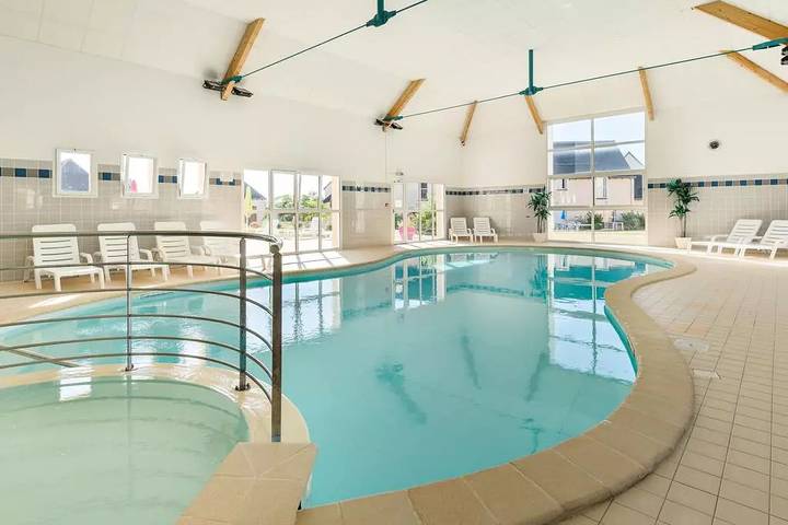 Villa pour 8 personnes, avec piscine ainsi que sauna et terrasse, animaux acceptés en Indre-et-Loire - 4