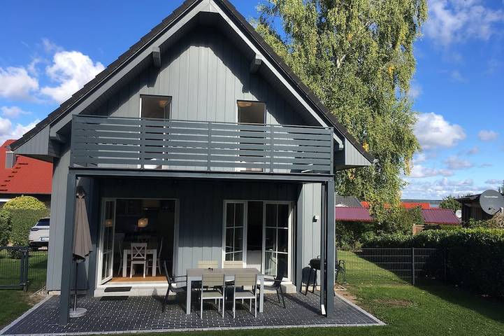 Ferienhaus für 6 Personen, mit Balkon und Garten in Göhren-Lebbin