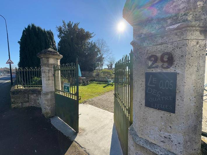 Maison d’hôte pour 6 personnes, avec terrasse ainsi que jardin et vue dans Cartelègue - 3