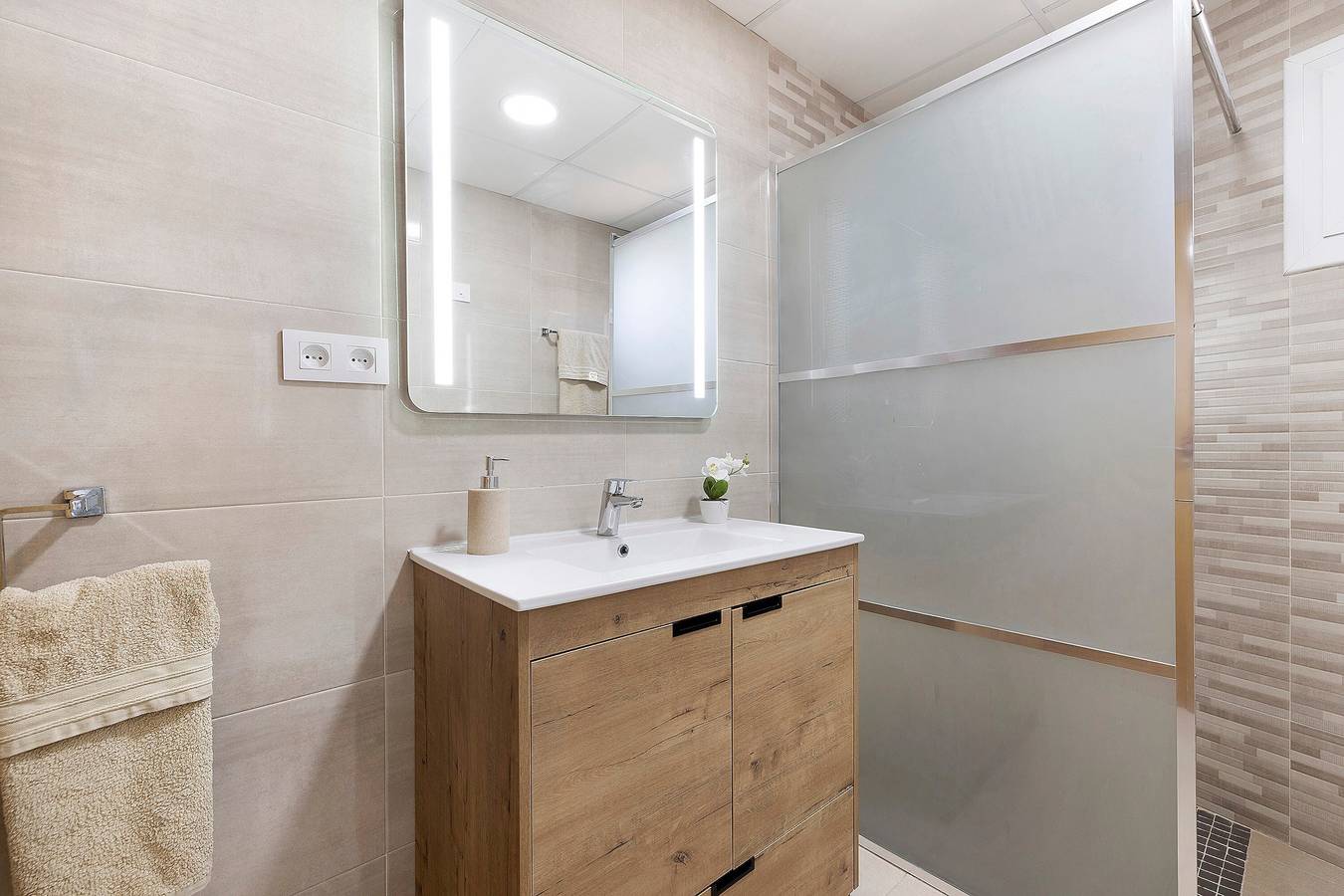 Appartement 'Cristina' met privéterras, wifi en airconditioning, foto 8