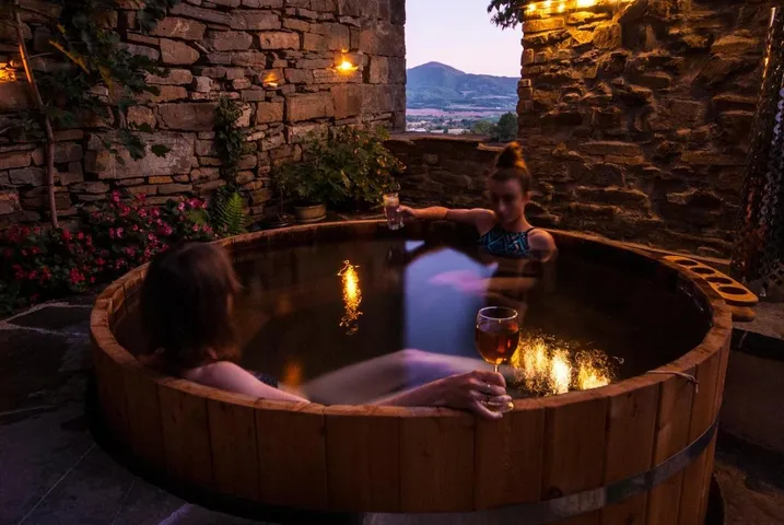 Landhaus für 2 Personen, mit Garten und Whirlpool, kinderfreundlich - 1