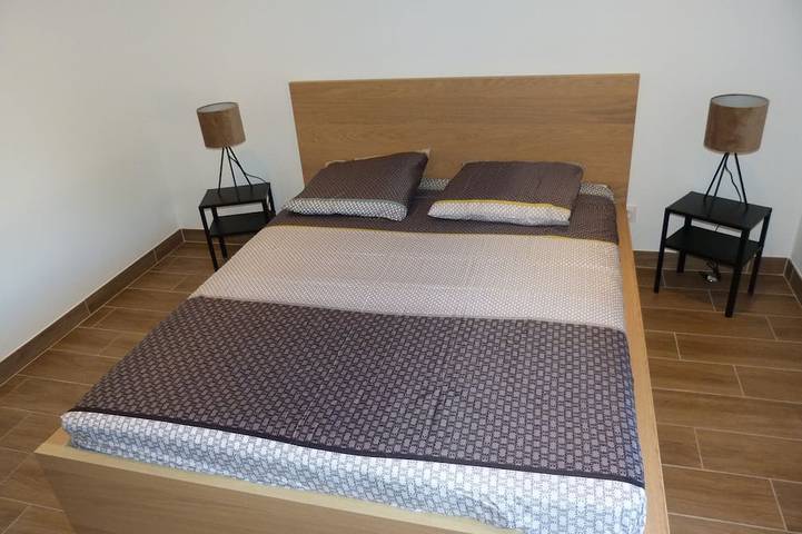 Location de vacances pour 6 personnes, avec jardin ainsi que jacuzzi et terrasse dans Plateau de Valensole - 2