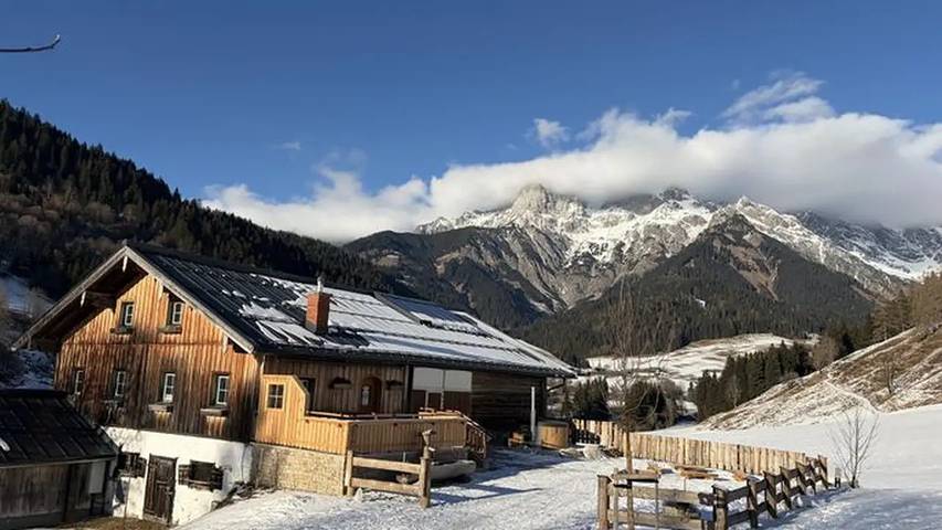 Chalet für 8 Personen, mit Whirlpool und Sauna sowie Garten in Steinernes Meer