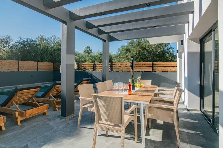 Villa für 8 Personen mit Garten in Zakynthos